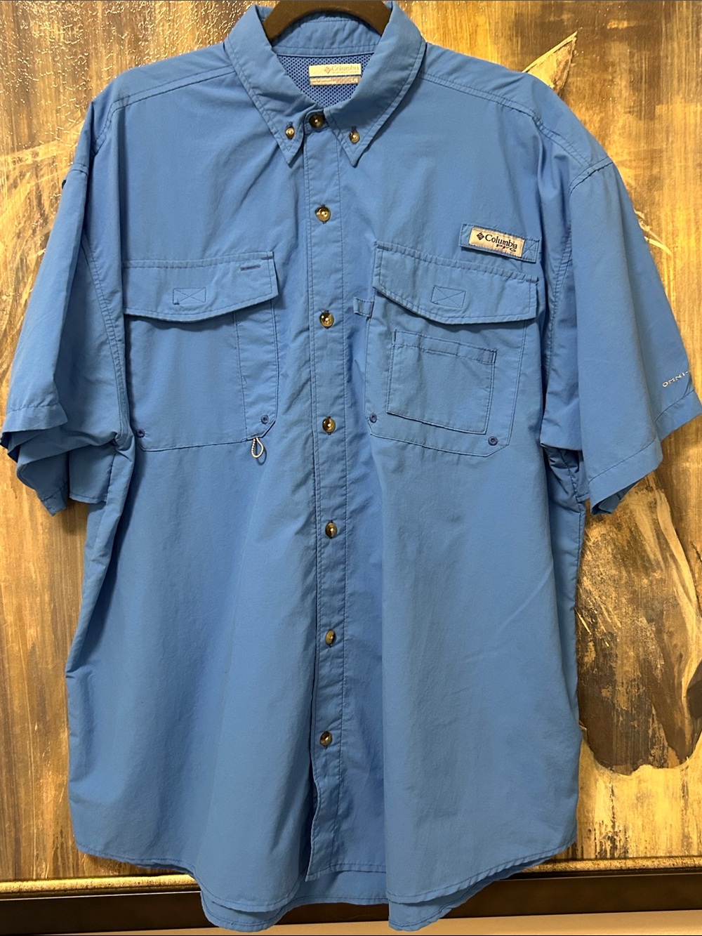 Columbia Men’s Short-Sleeve Button-Down Shirt in Blue
